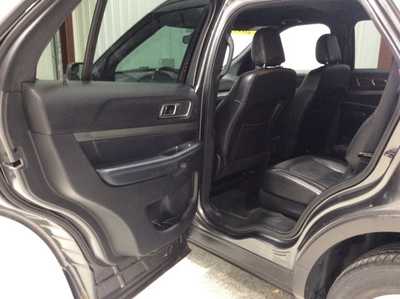 2018 Ford Explorer, $14900. Photo 12