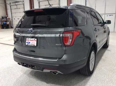 2018 Ford Explorer, $14900. Photo 4