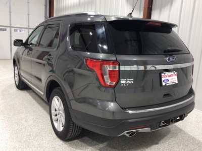 2018 Ford Explorer, $14900. Photo 6