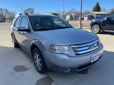 2008 Ford Taurus X, $6908. Photo 3