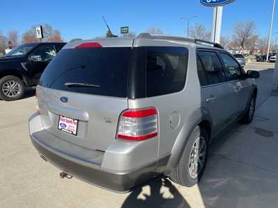 2008 Ford Taurus X, $6908. Photo 4