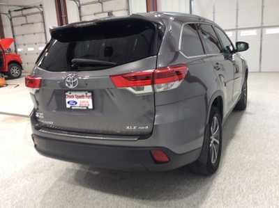 2019 Toyota Highlander, $22919. Photo 7