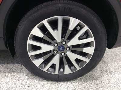 2020 Ford Escape, $17500. Photo 8
