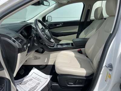 2022 Ford Edge, $35900. Photo 12