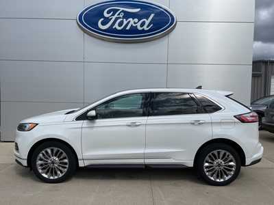 2022 Ford Edge, $35900. Photo 2