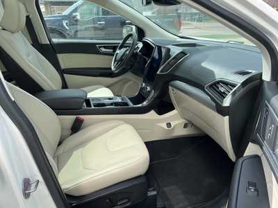 2022 Ford Edge, $35900. Photo 8