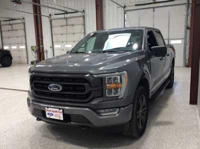 2021 Ford F150 Crew Cab, $36900. Photo 3