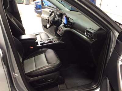 2022 Ford Explorer, $34900. Photo 11