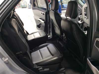2022 Ford Explorer, $34900. Photo 12