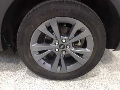 2022 Ford Explorer, $34900. Photo 8