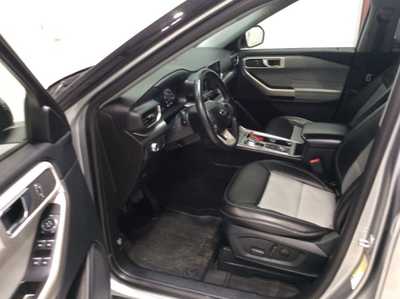 2022 Ford Explorer, $34900. Photo 9