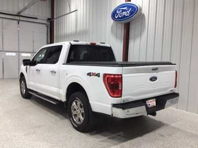 2021 Ford F150 Crew Cab, $34900. Photo 5