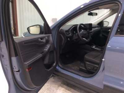 2023 Ford Escape, $27495. Photo 10