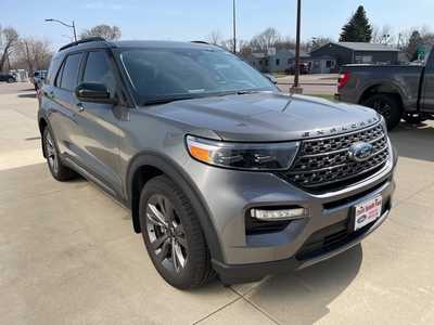 2022 Ford Explorer, $32500. Photo 3