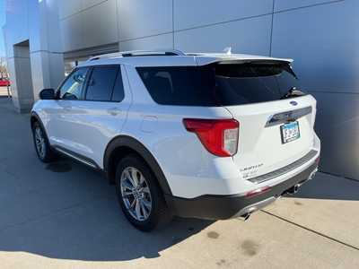 2022 Ford Explorer, $33922. Photo 3