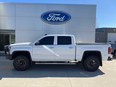 2017 GMC 1500 Crew Cab, $26900. Photo 2