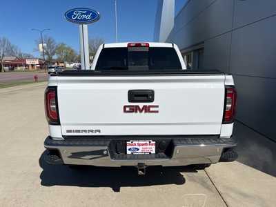 2017 GMC 1500 Crew Cab, $26900. Photo 4