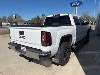 2017 GMC 1500 Crew Cab, $26900. Photo 5