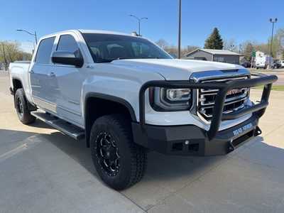 2017 GMC 1500 Crew Cab, $26900. Photo 6