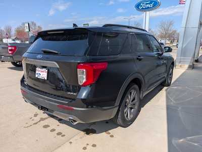 2022 Ford Explorer, $24900. Photo 5
