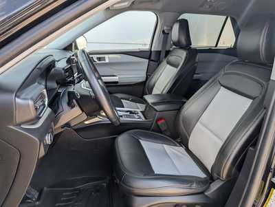 2022 Ford Explorer, $24900. Photo 9