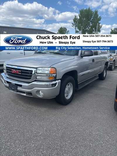 2004 GMC 1500 Ext Cab, $7904. Photo 1