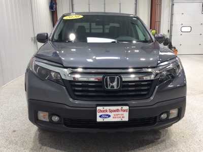 2020 Honda Ridgeline, $25900. Photo 2