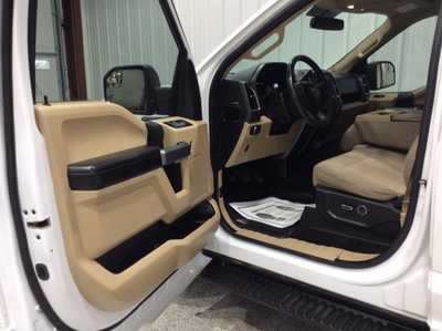 2015 Ford F150 Crew Cab, $14900. Photo 11