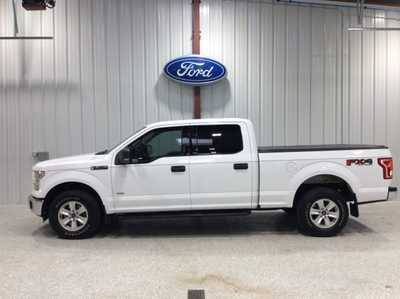 2015 Ford F150 Crew Cab, $14900. Photo 4