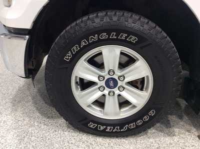 2015 Ford F150 Crew Cab, $14900. Photo 8
