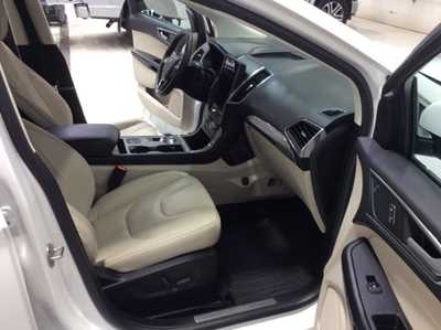 2022 Ford Edge, $32900. Photo 11