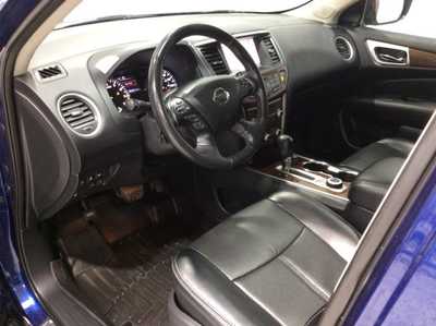 2018 Nissan Pathfinder, $13900. Photo 11