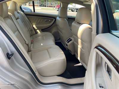 2018 Ford Taurus, $15900. Photo 10