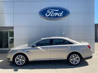 2018 Ford Taurus, $15900. Photo 2