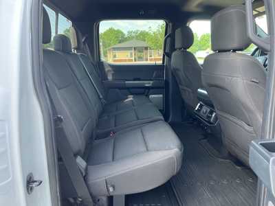 2021 Ford F150 Crew Cab, $31500. Photo 11