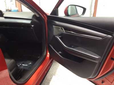 2020 Mazda Mazda3, $22900. Photo 8