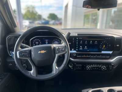 2024 Chevrolet 1500 Crew Cab, $44900. Photo 12