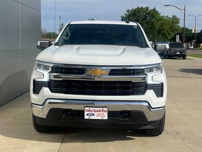 2024 Chevrolet 1500 Crew Cab, $44900. Photo 7