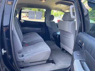 2011 Toyota Tundra Crew Cab, $18900. Photo 10