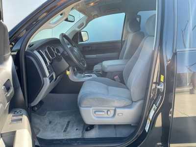 2011 Toyota Tundra Crew Cab, $18900. Photo 7