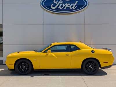2018 Dodge Challenger, $29900. Photo 2