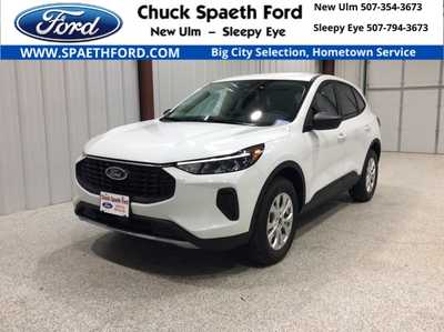 2025 Ford Escape, $34603. Photo 1