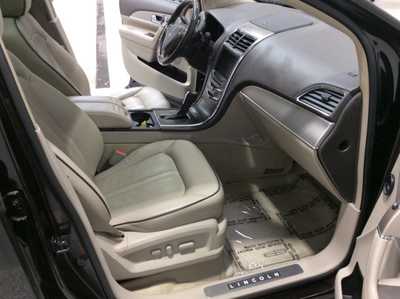 2013 Lincoln MKX, $13913. Photo 11