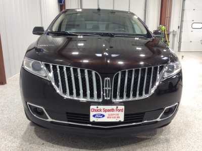 2013 Lincoln MKX, $13913. Photo 2