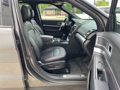 2018 Ford Explorer, $19900. Photo 9