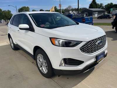 2023 Ford Edge, $31923. Photo 3