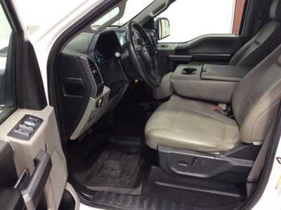 2019 Ford F150 Crew Cab, $29900. Photo 9