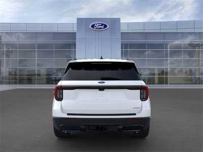 2025 Ford Explorer, $51806. Photo 5
