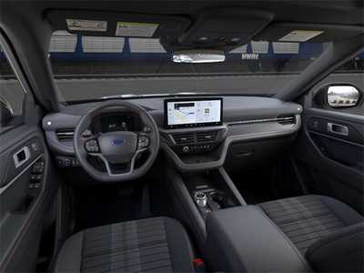 2025 Ford Explorer, $49637. Photo 12