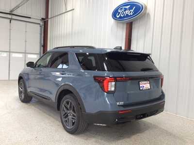 2025 Ford Explorer, $49637. Photo 3